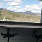 La Terrasse Des Volcans